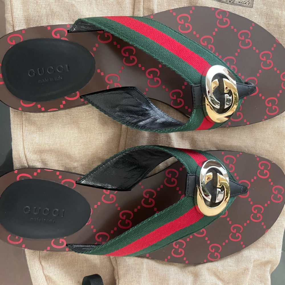 Gucci Kika Web Thong Sandals